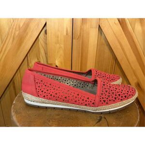 Naturalizer Womens Rackley Size 10 Red Slip On Loafer Espadrille Flats